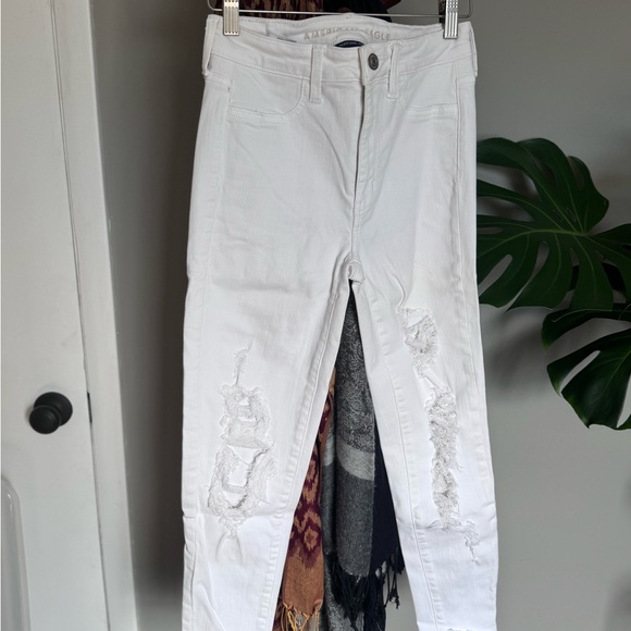 American Eagle Outfitters White Jeans - Picture 2 of 4